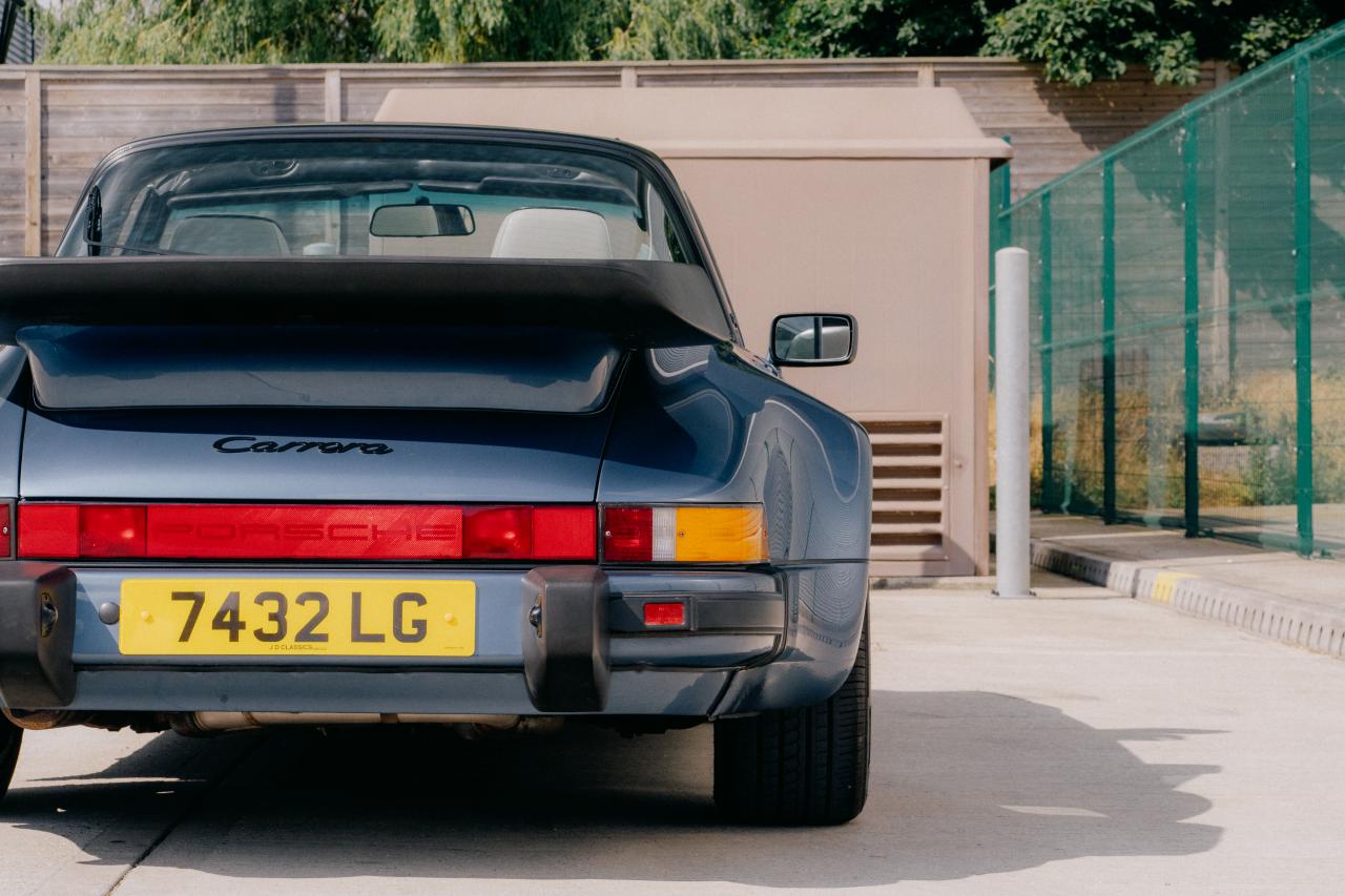 1989 Porsche 911 Supersport 3.2 Carrera Targa