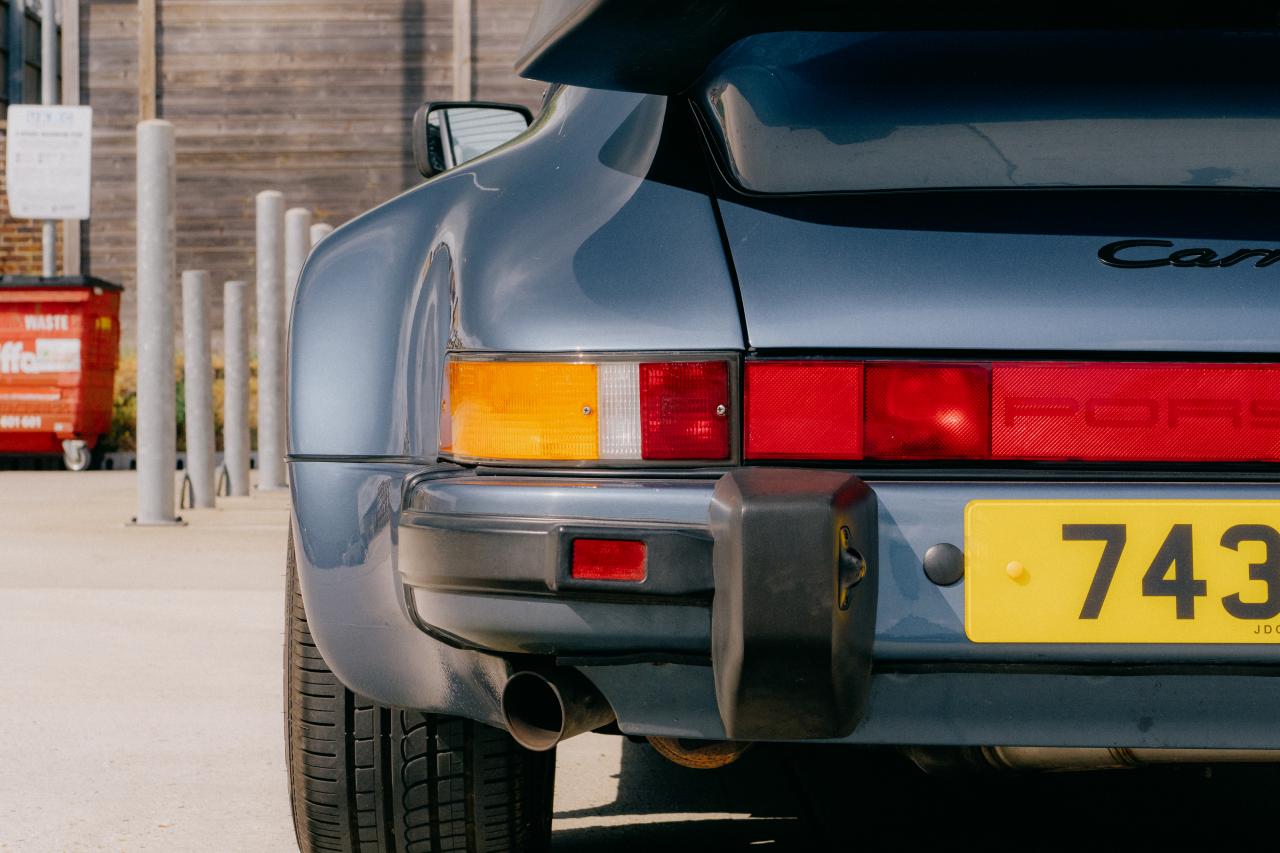 1989 Porsche 911 Supersport 3.2 Carrera Targa