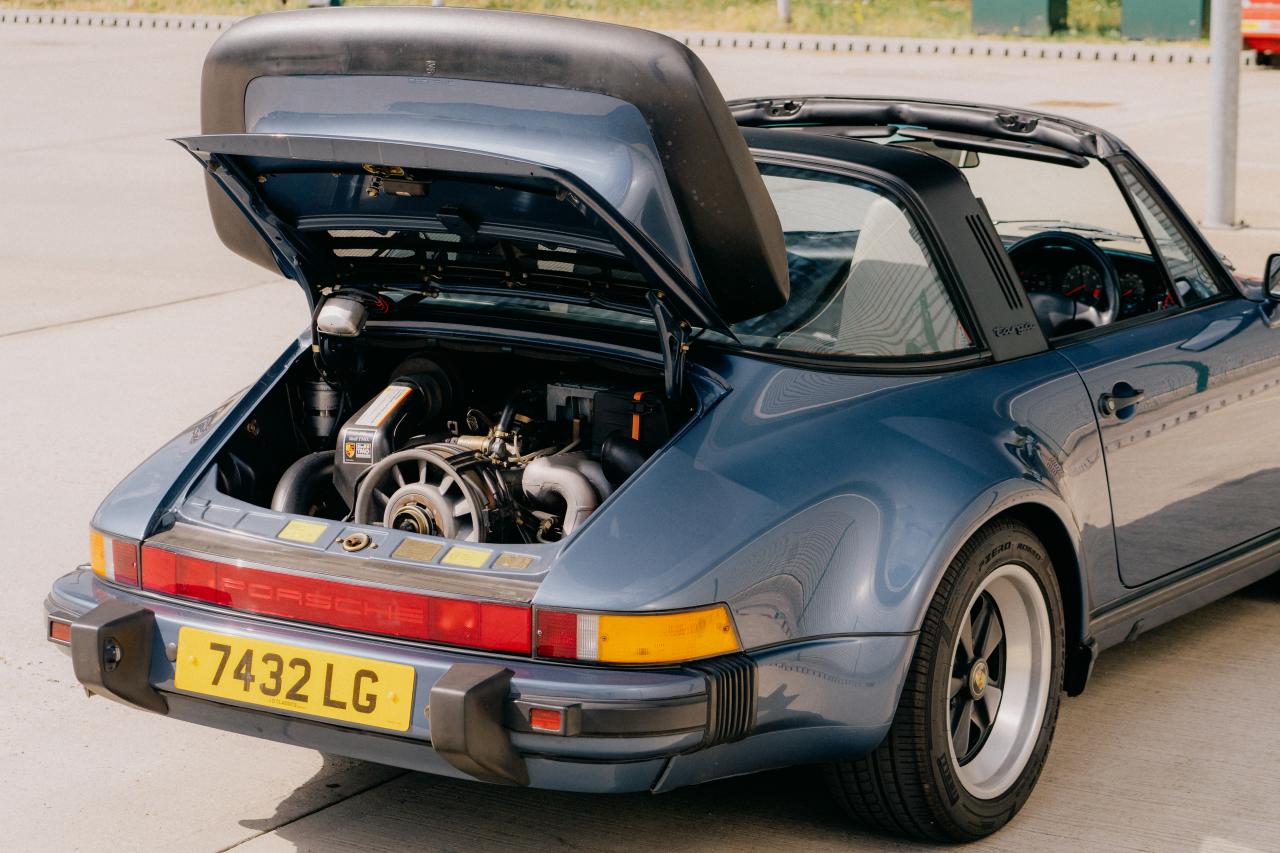 1989 Porsche 911 Supersport 3.2 Carrera Targa