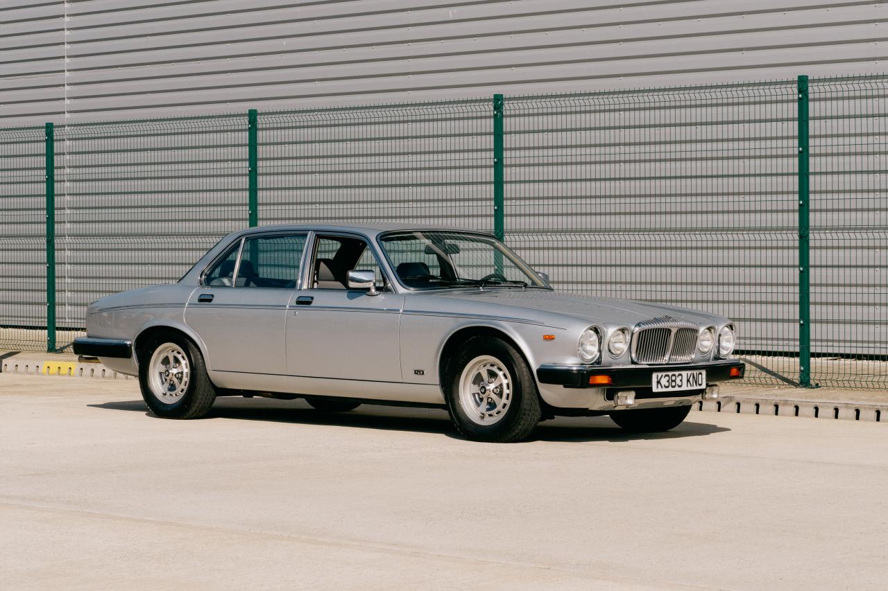 1992 Daimler Double Six Series 3