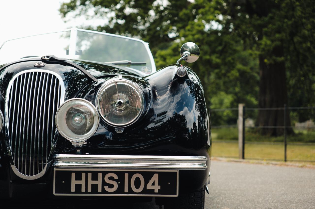 1953 Jaguar XK120 SE Roadster