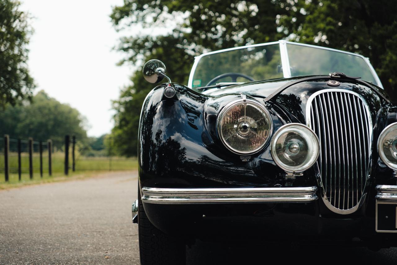 1953 Jaguar XK120 SE Roadster