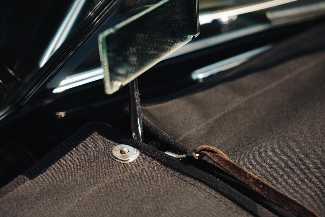 1953 Jaguar XK120 SE Roadster