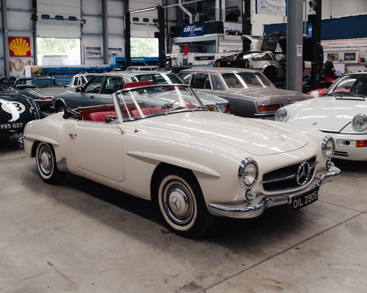 1961 Mercedes - Benz 190SL