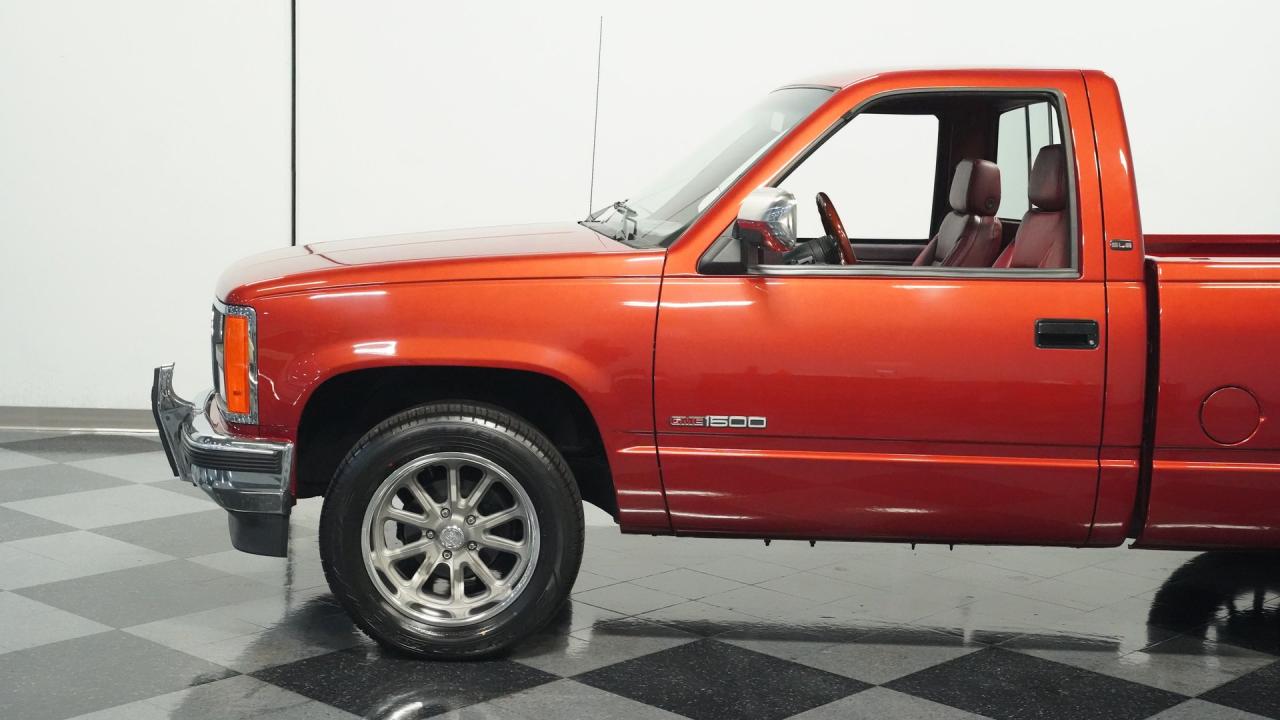 1989 GMC Sierra 1500 LS2 Restomod