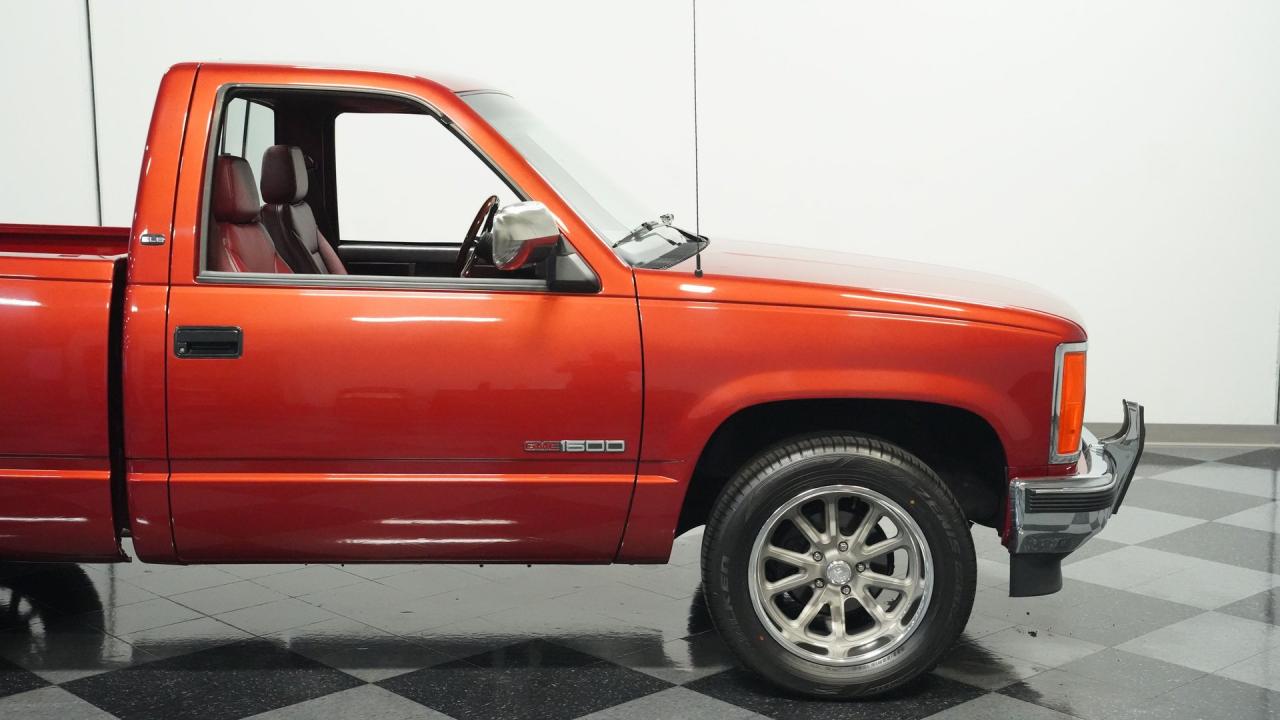 1989 GMC Sierra 1500 LS2 Restomod