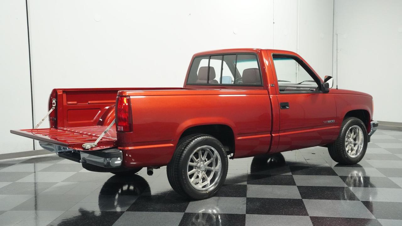 1989 GMC Sierra 1500 LS2 Restomod