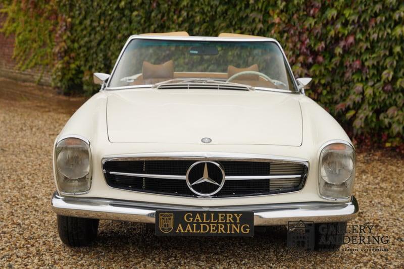 1970 Mercedes - Benz SL 280 Pagode