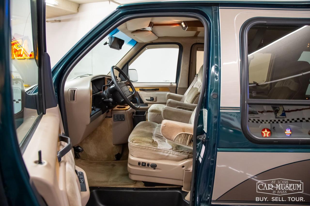 1994 Ford E-150 Econoline A&amp;J Conversion