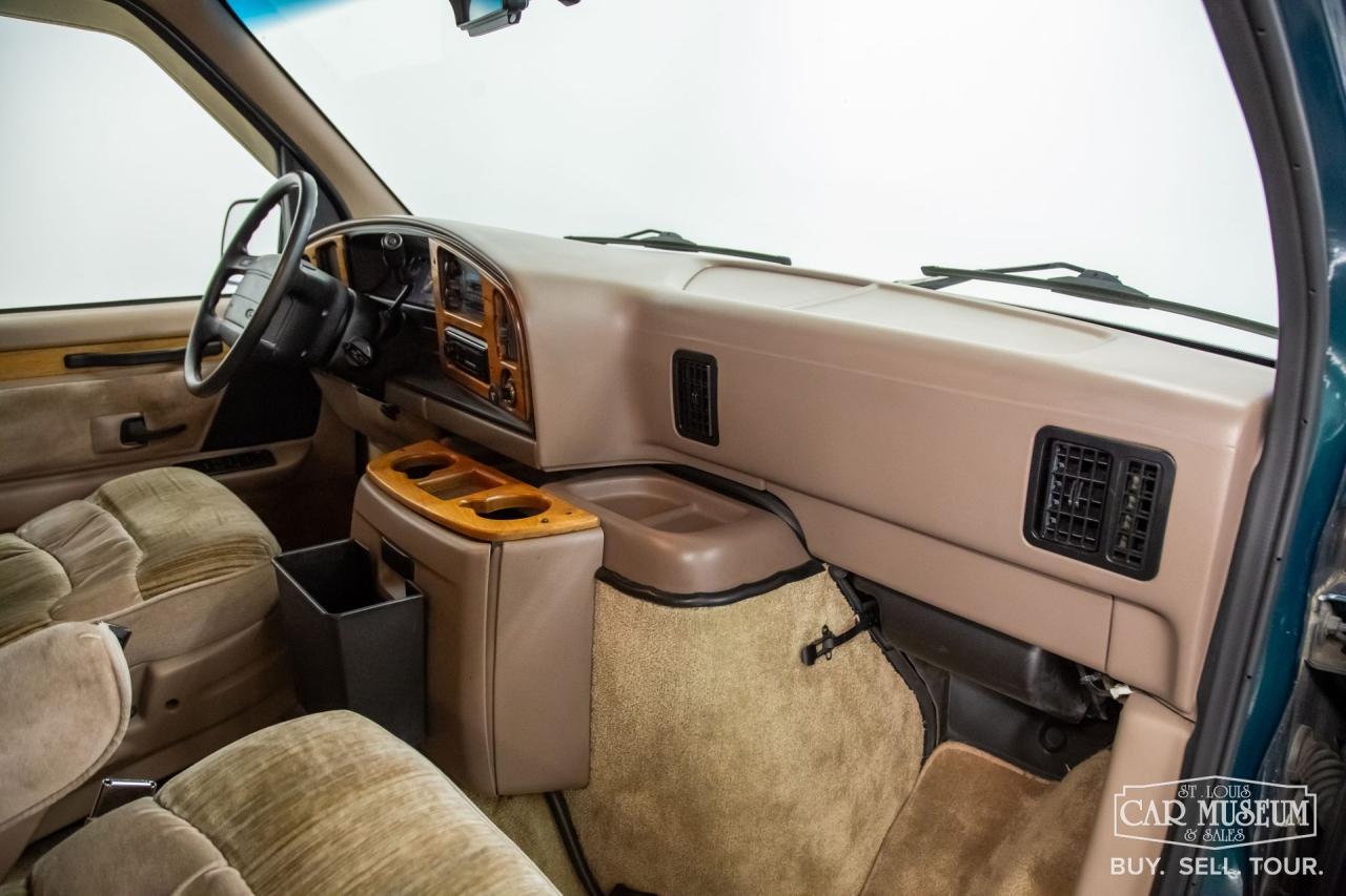 1994 Ford E-150 Econoline A&amp;J Conversion