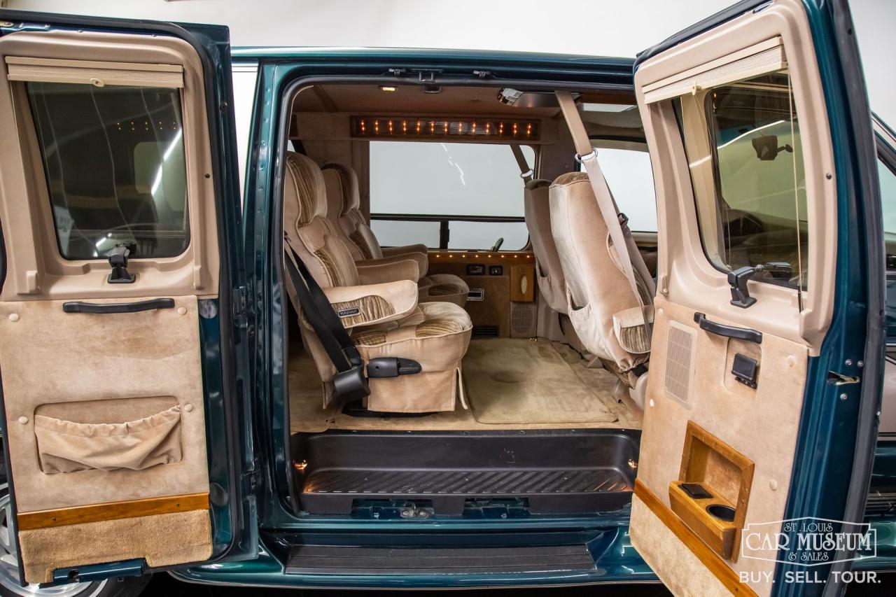 1994 Ford E-150 Econoline A&amp;J Conversion