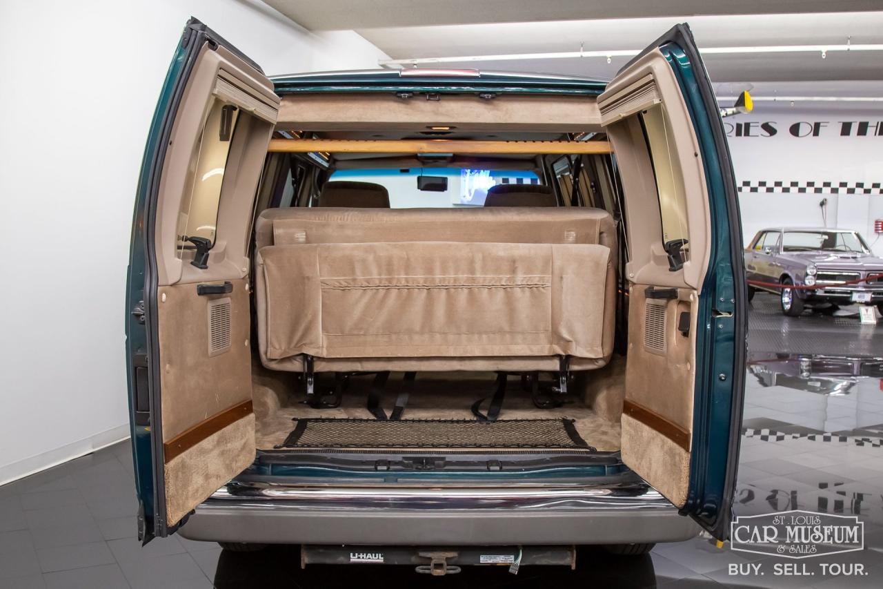 1994 Ford E-150 Econoline A&amp;J Conversion