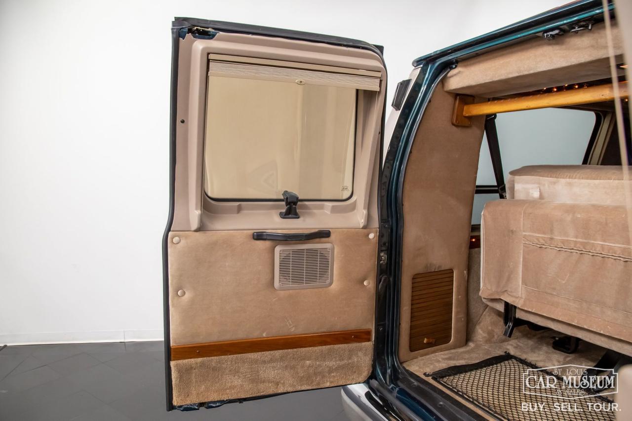 1994 Ford E-150 Econoline A&amp;J Conversion