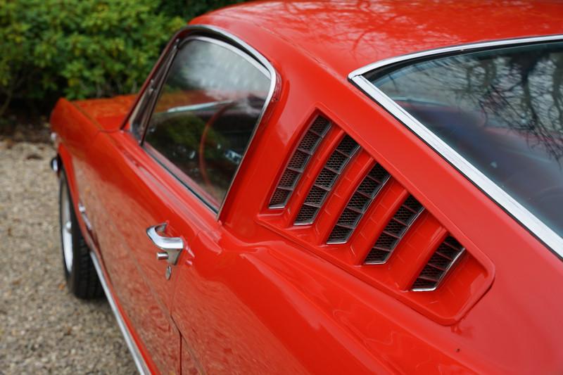 1965 Ford Mustang 289 Fastback