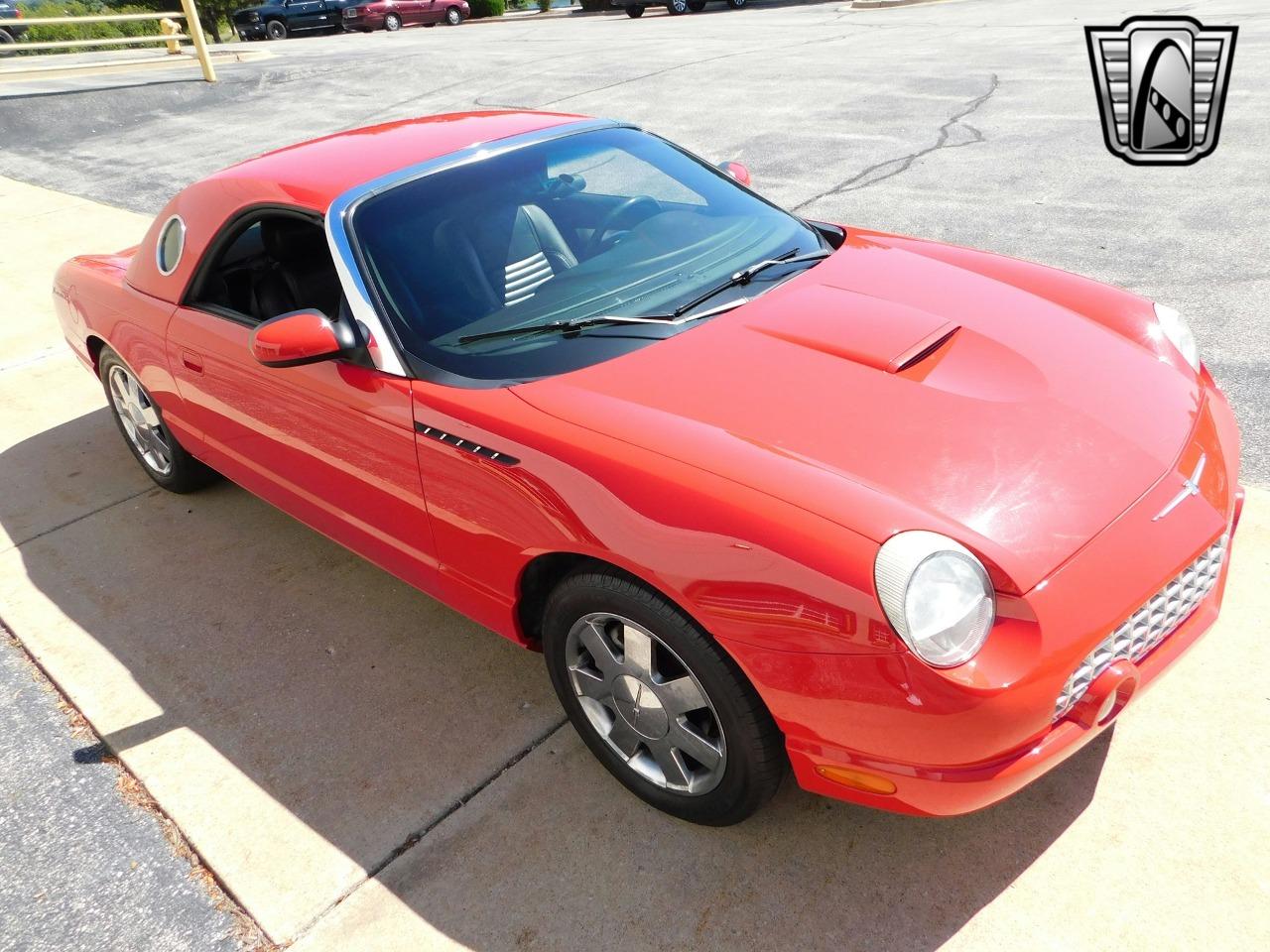 2002 Ford Thunderbird