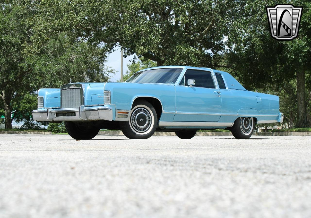 1977 Lincoln Town Coupe