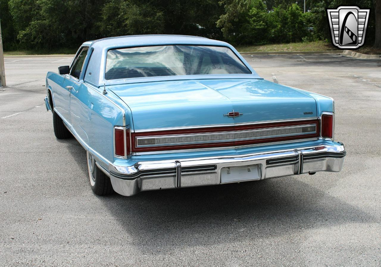 1977 Lincoln Town Coupe