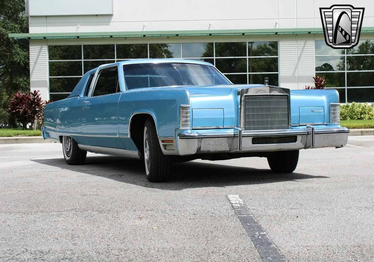 1977 Lincoln Town Coupe