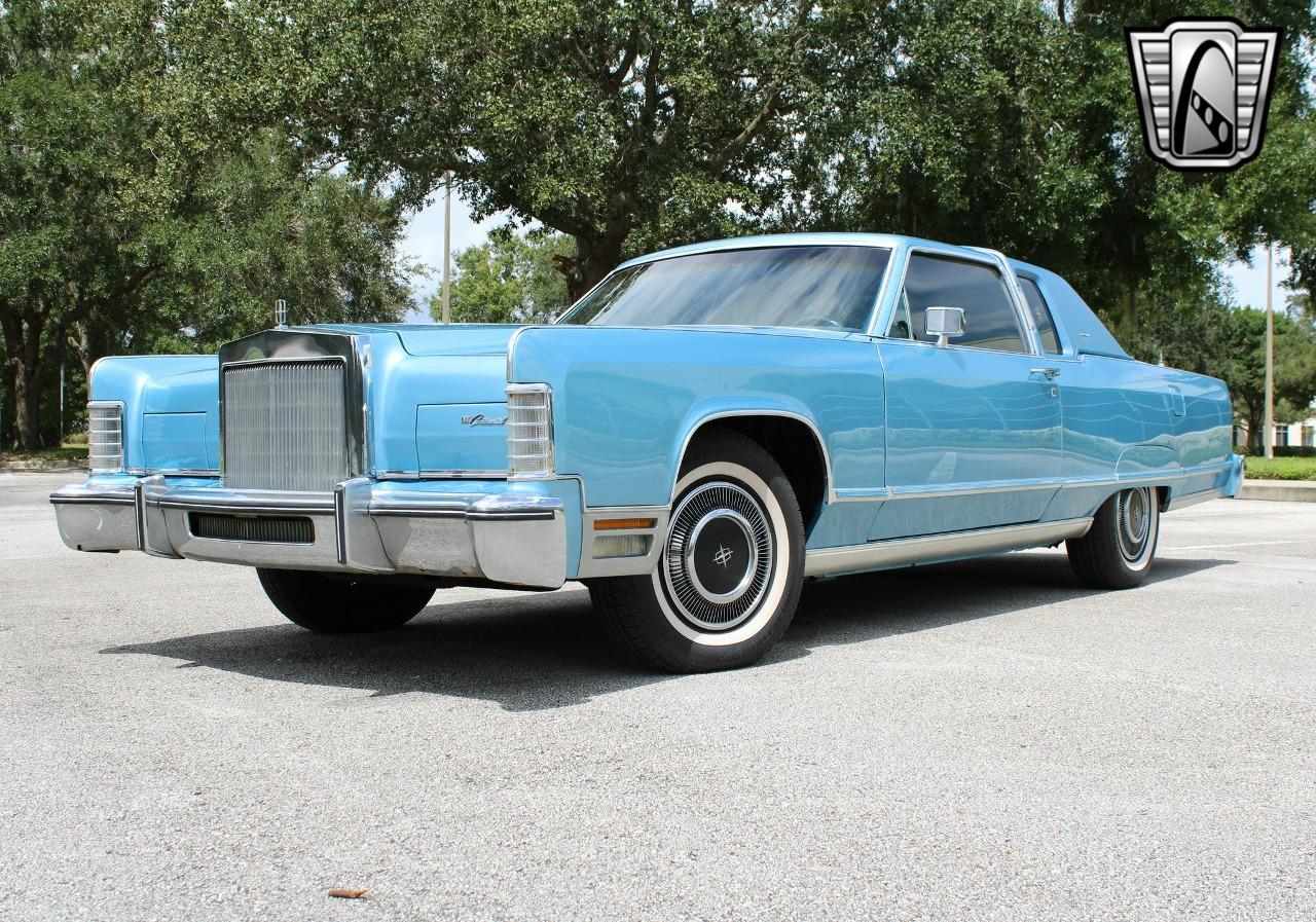 1977 Lincoln Town Coupe