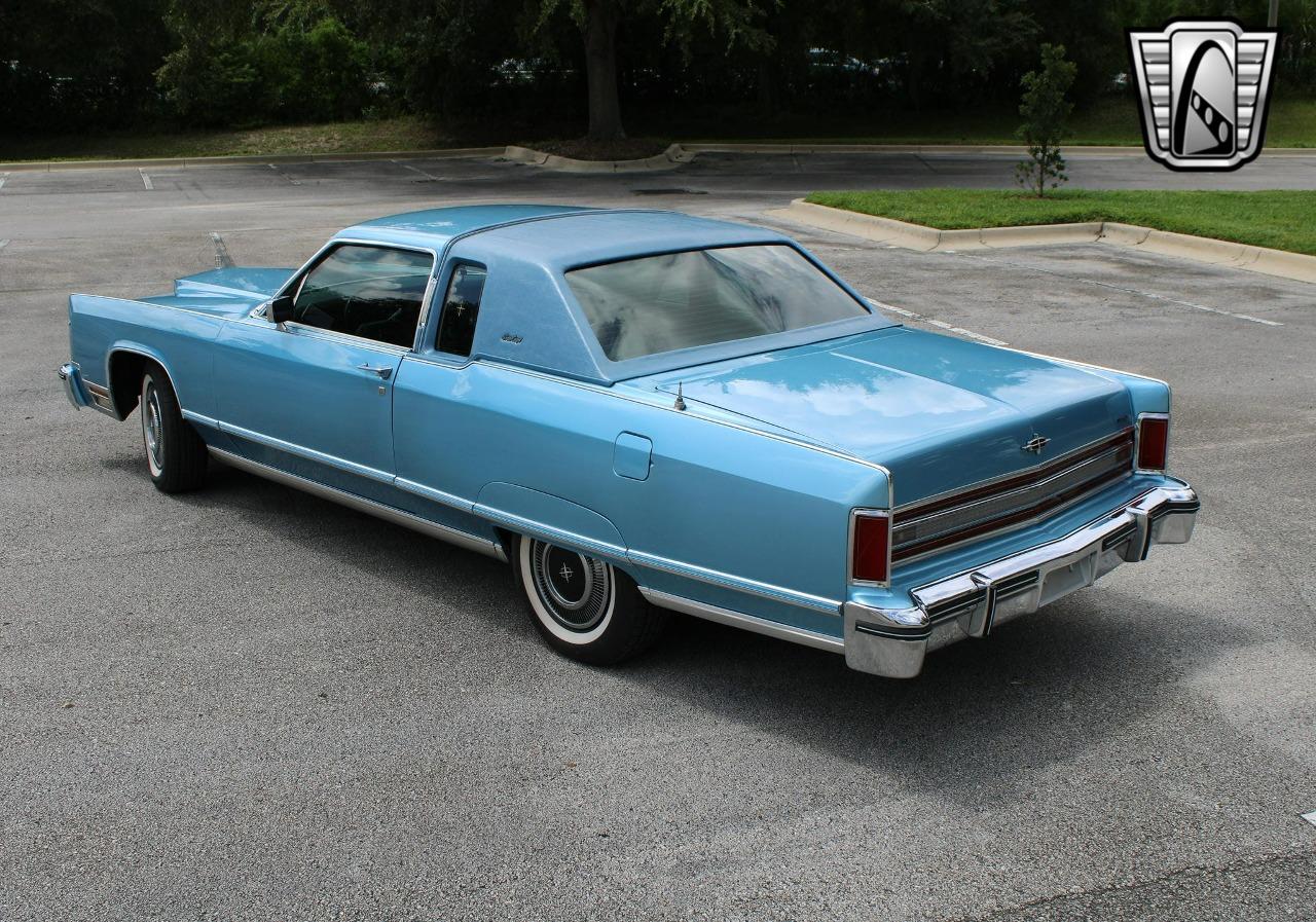 1977 Lincoln Town Coupe