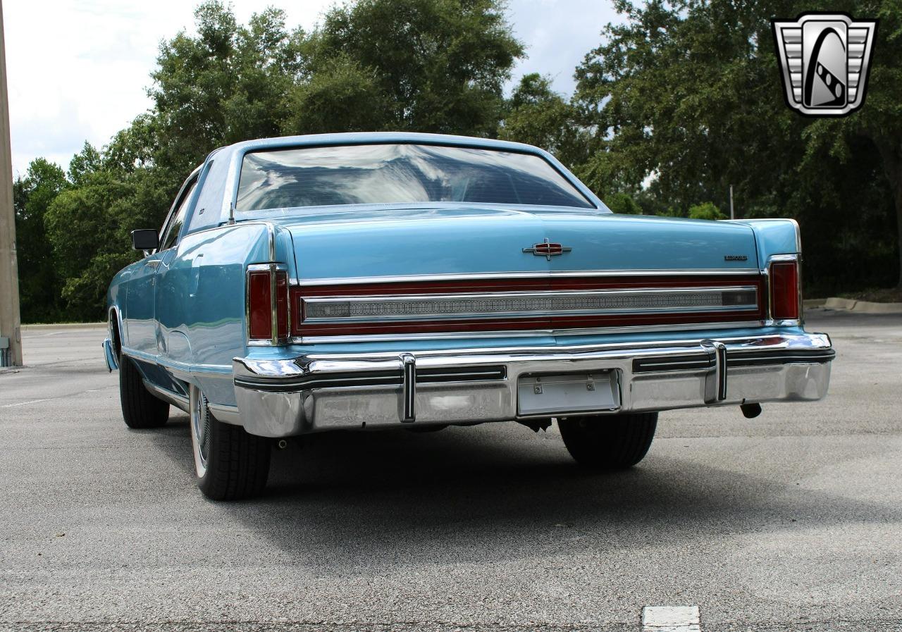 1977 Lincoln Town Coupe