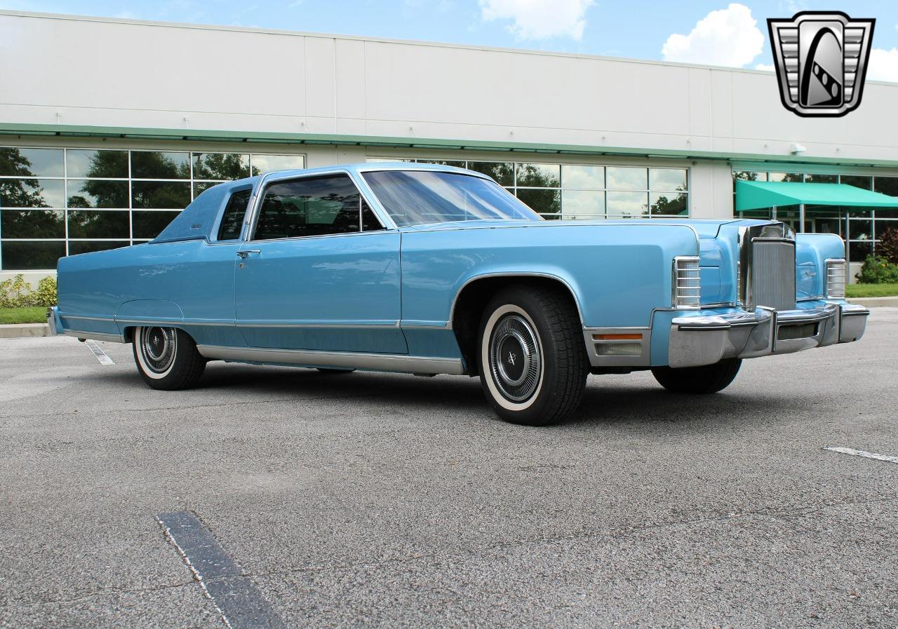 1977 Lincoln Town Coupe