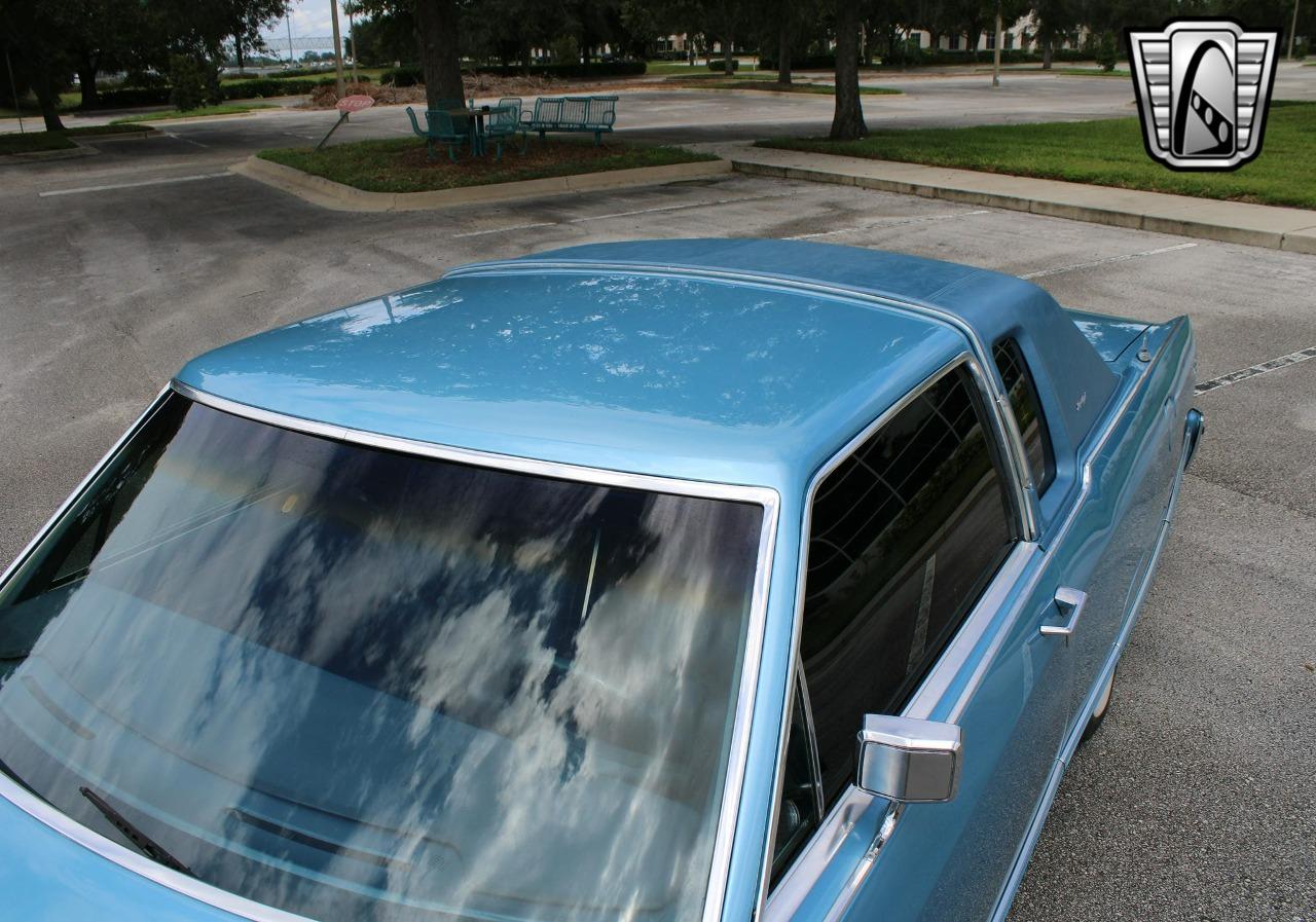 1977 Lincoln Town Coupe