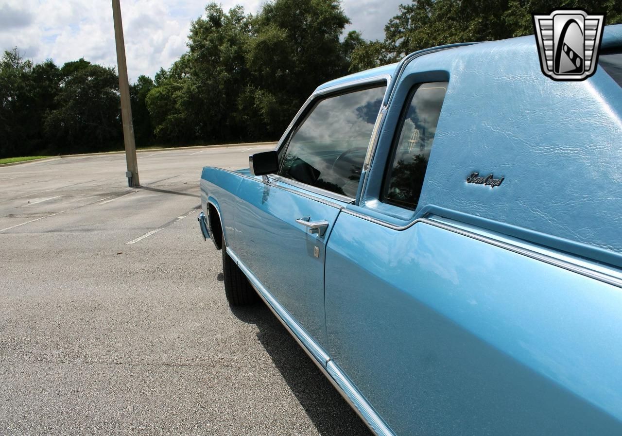 1977 Lincoln Town Coupe