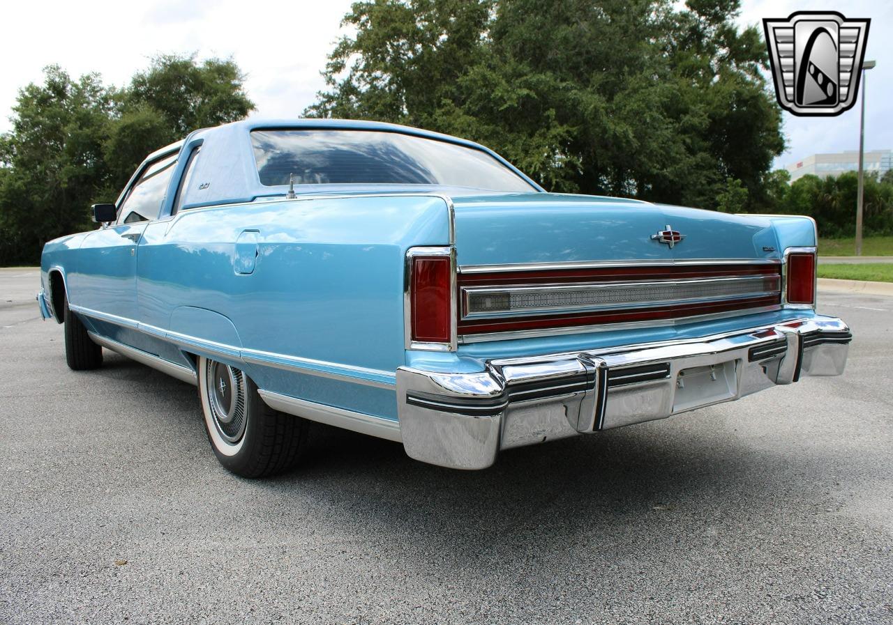 1977 Lincoln Town Coupe