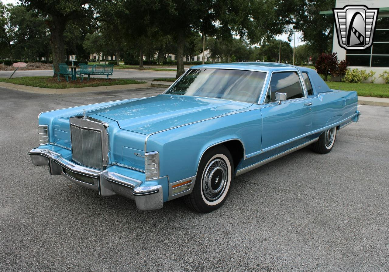 1977 Lincoln Town Coupe