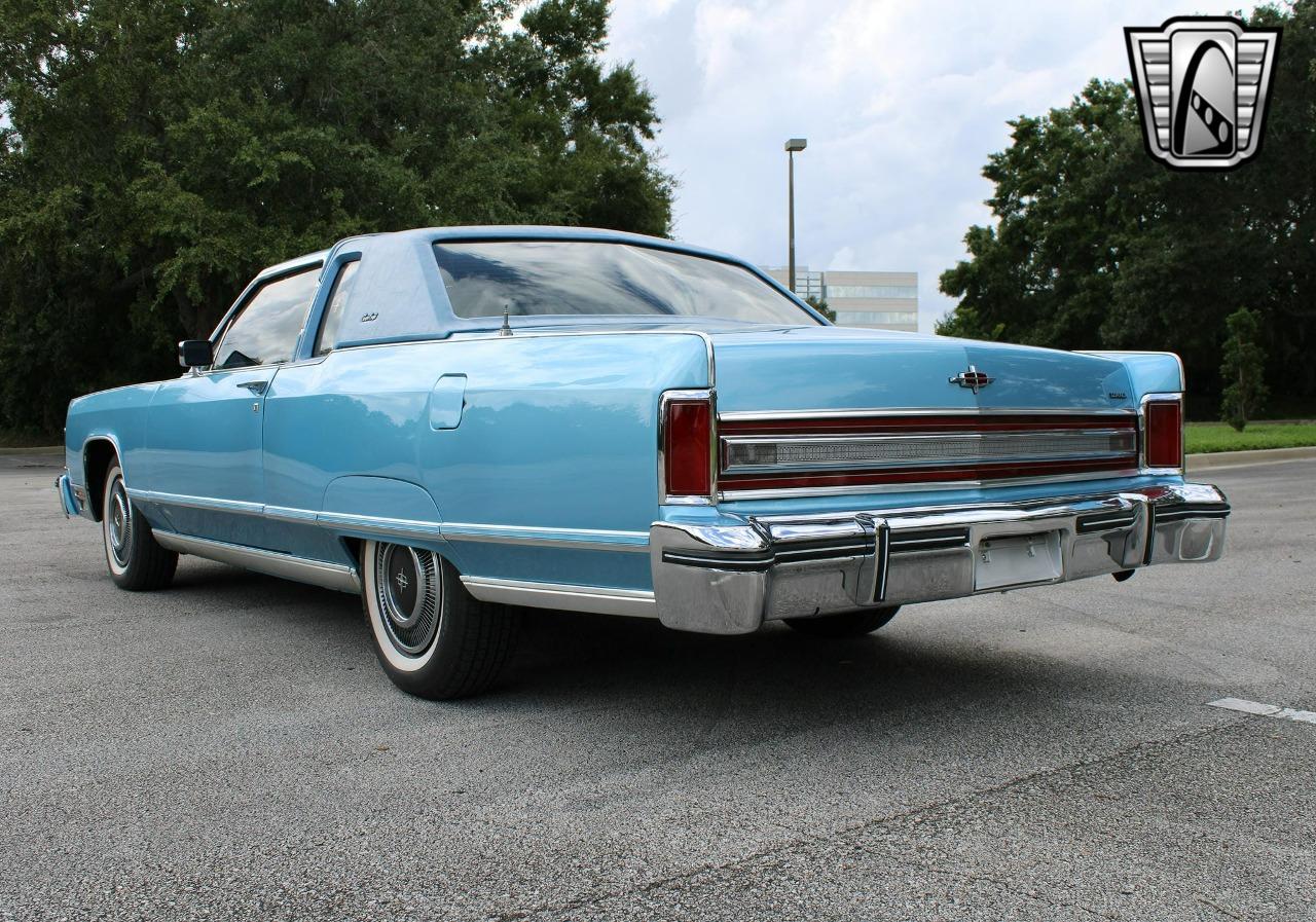 1977 Lincoln Town Coupe