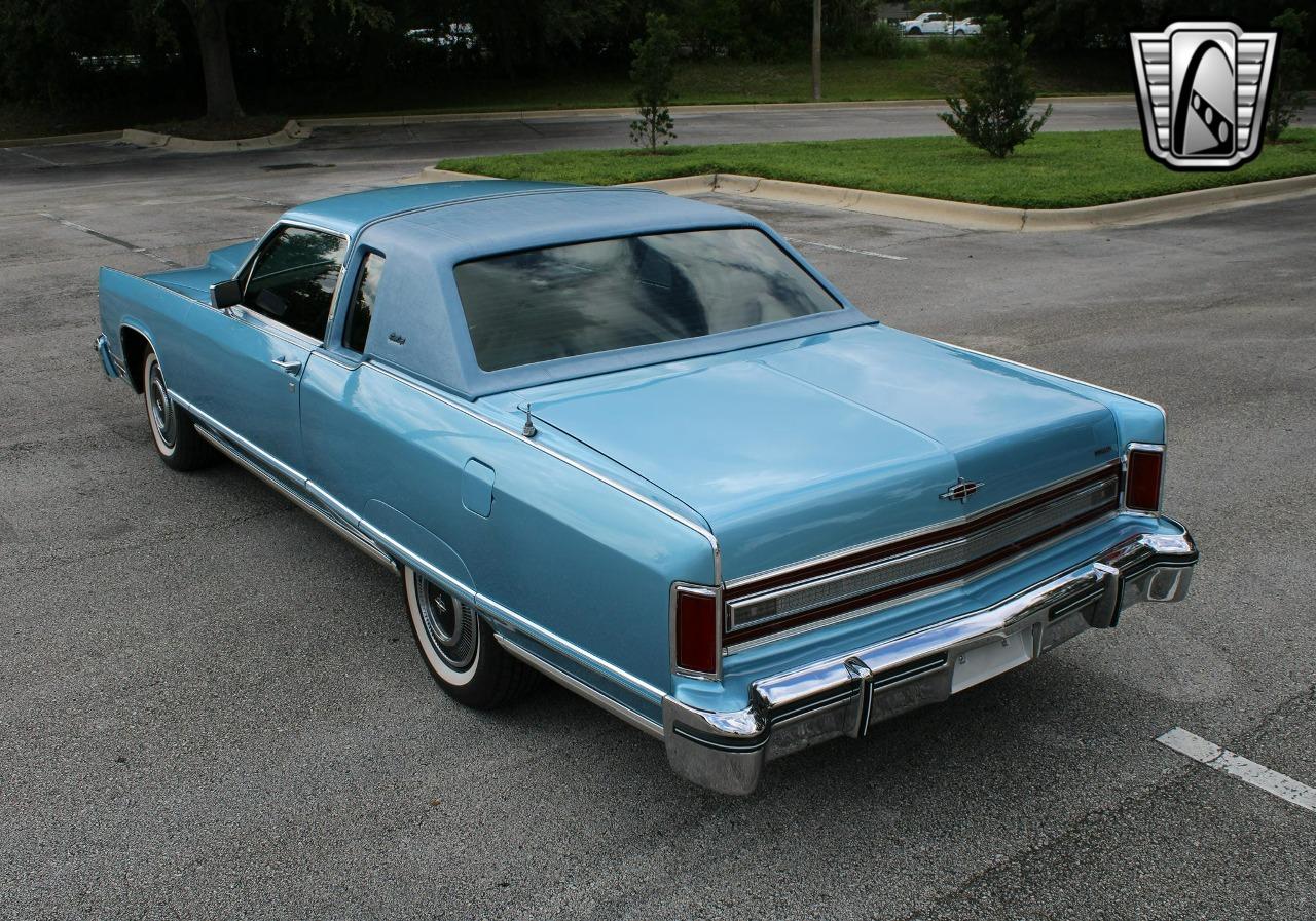 1977 Lincoln Town Coupe