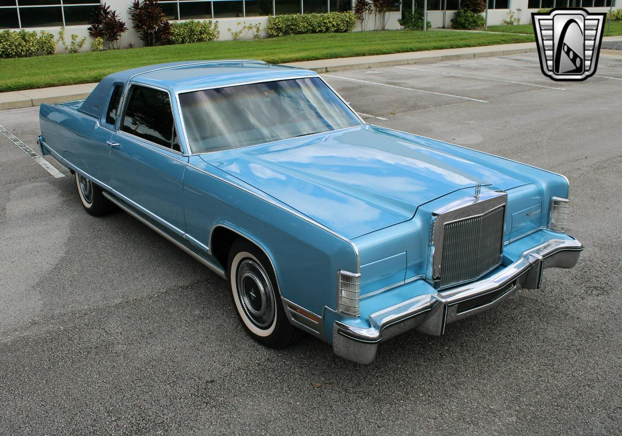 1977 Lincoln Town Coupe