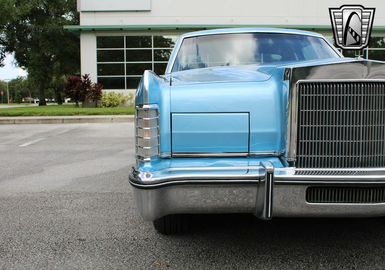 1977 Lincoln Town Coupe