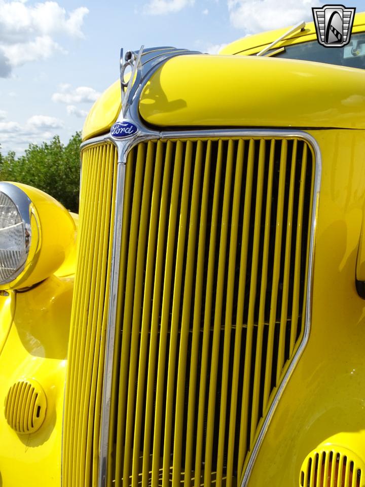 1936 Ford 5 Window