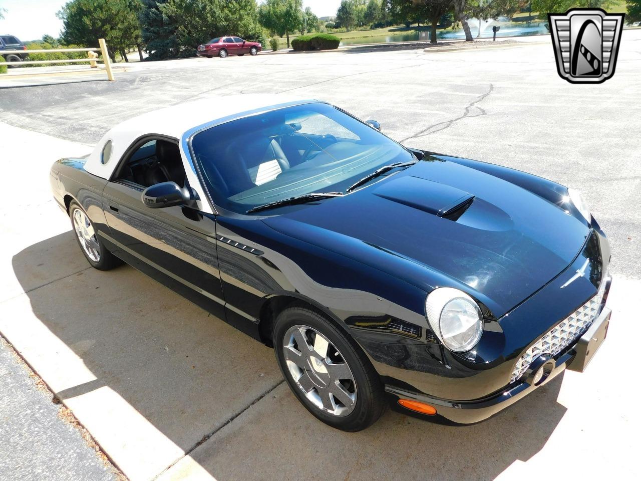 2002 Ford Thunderbird