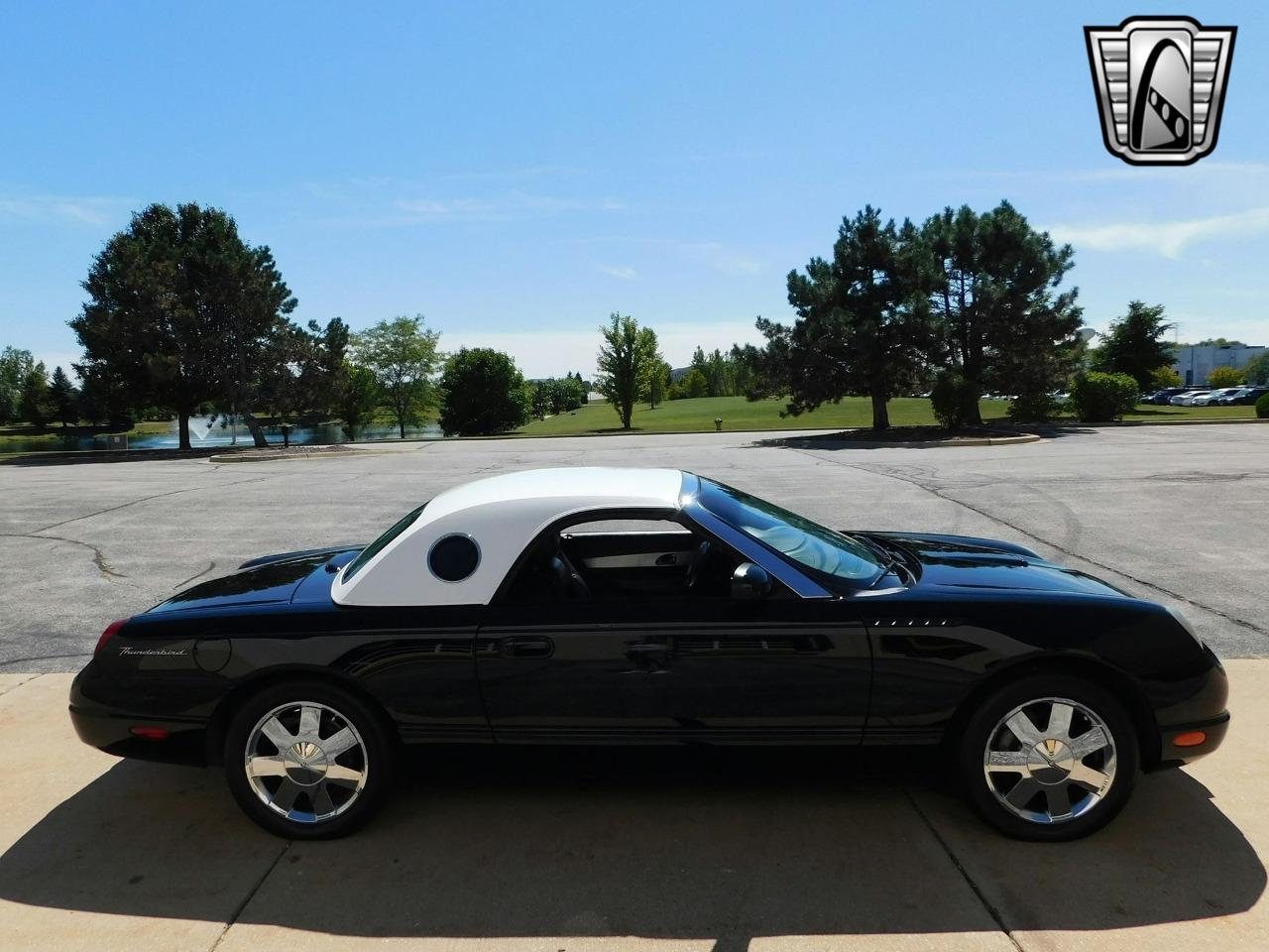 2002 Ford Thunderbird