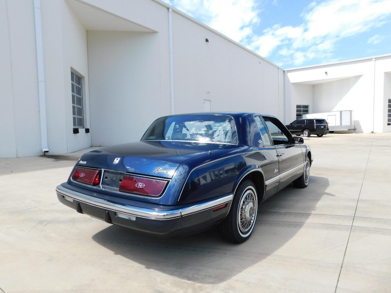 1990 Buick Riviera