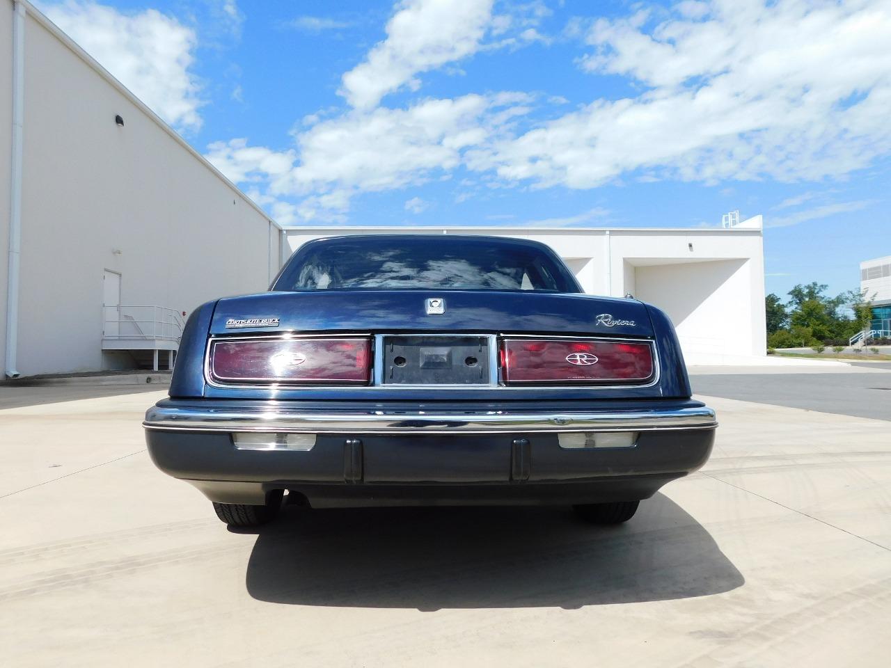 1990 Buick Riviera