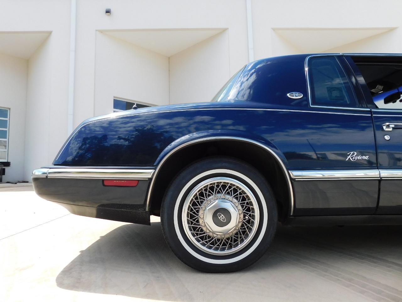 1990 Buick Riviera