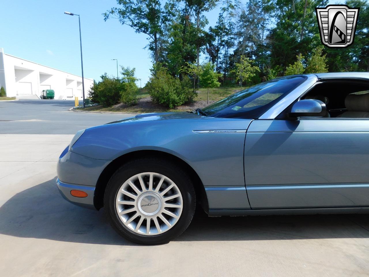 2005 Ford Thunderbird