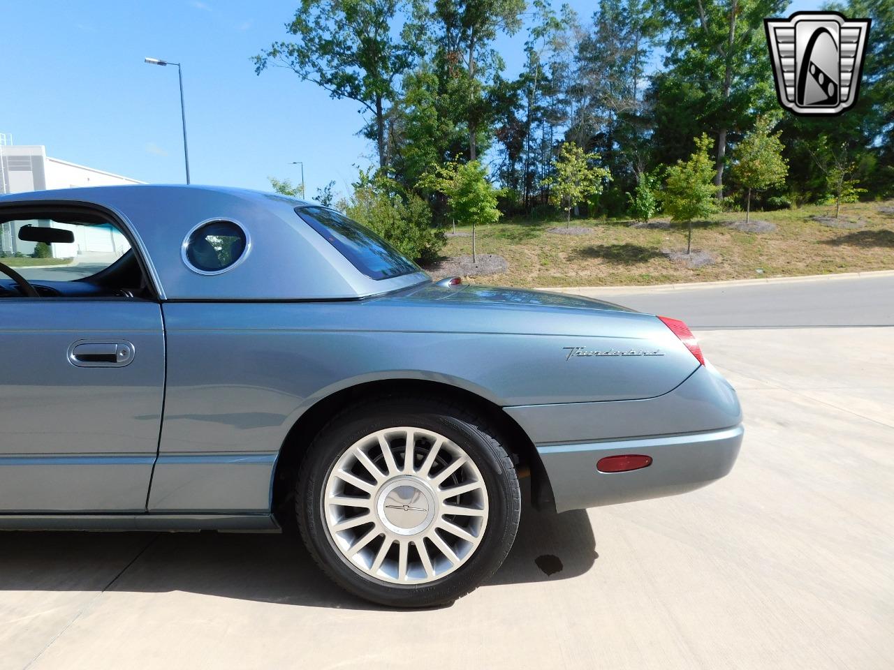 2005 Ford Thunderbird