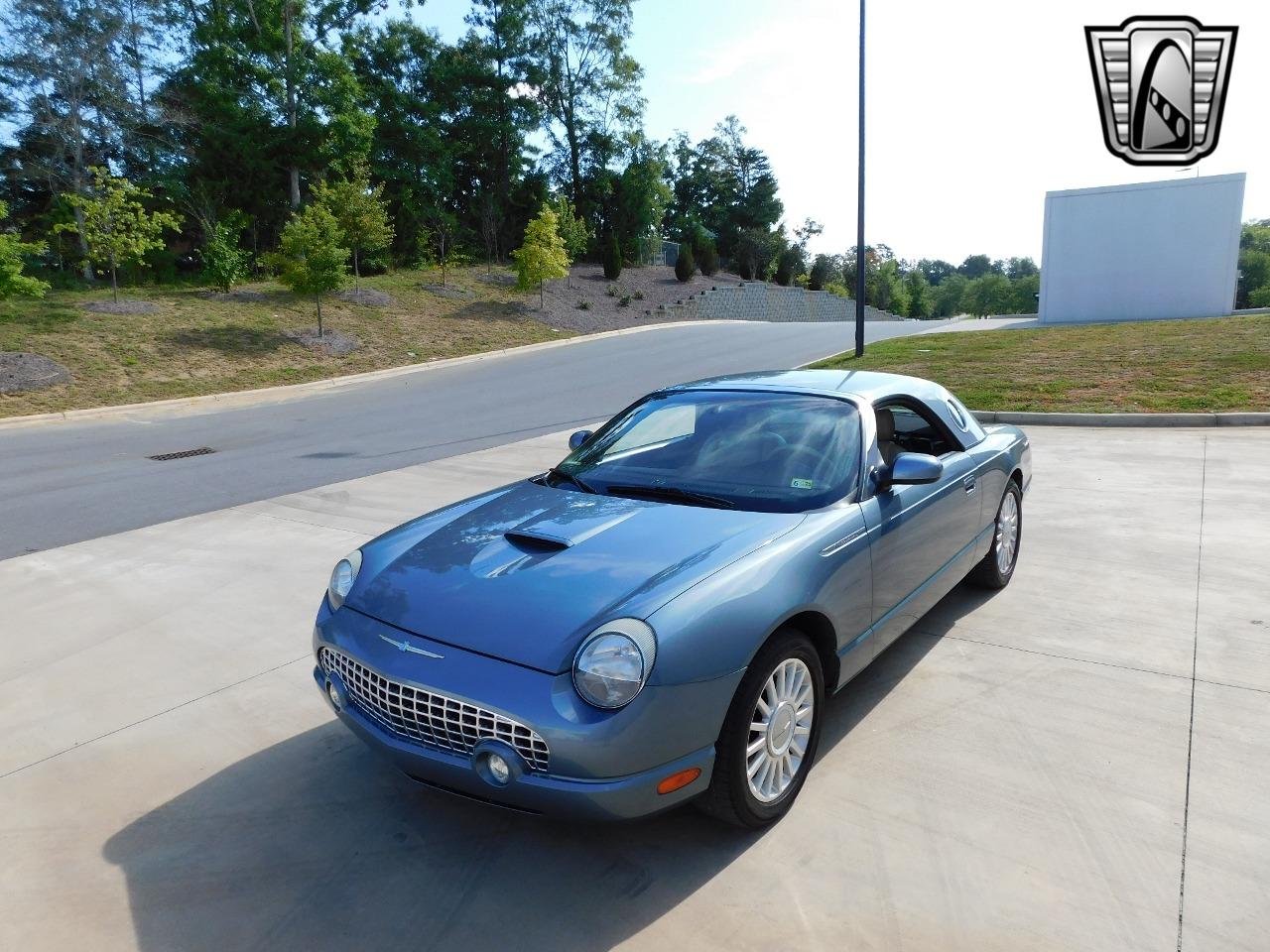 2005 Ford Thunderbird