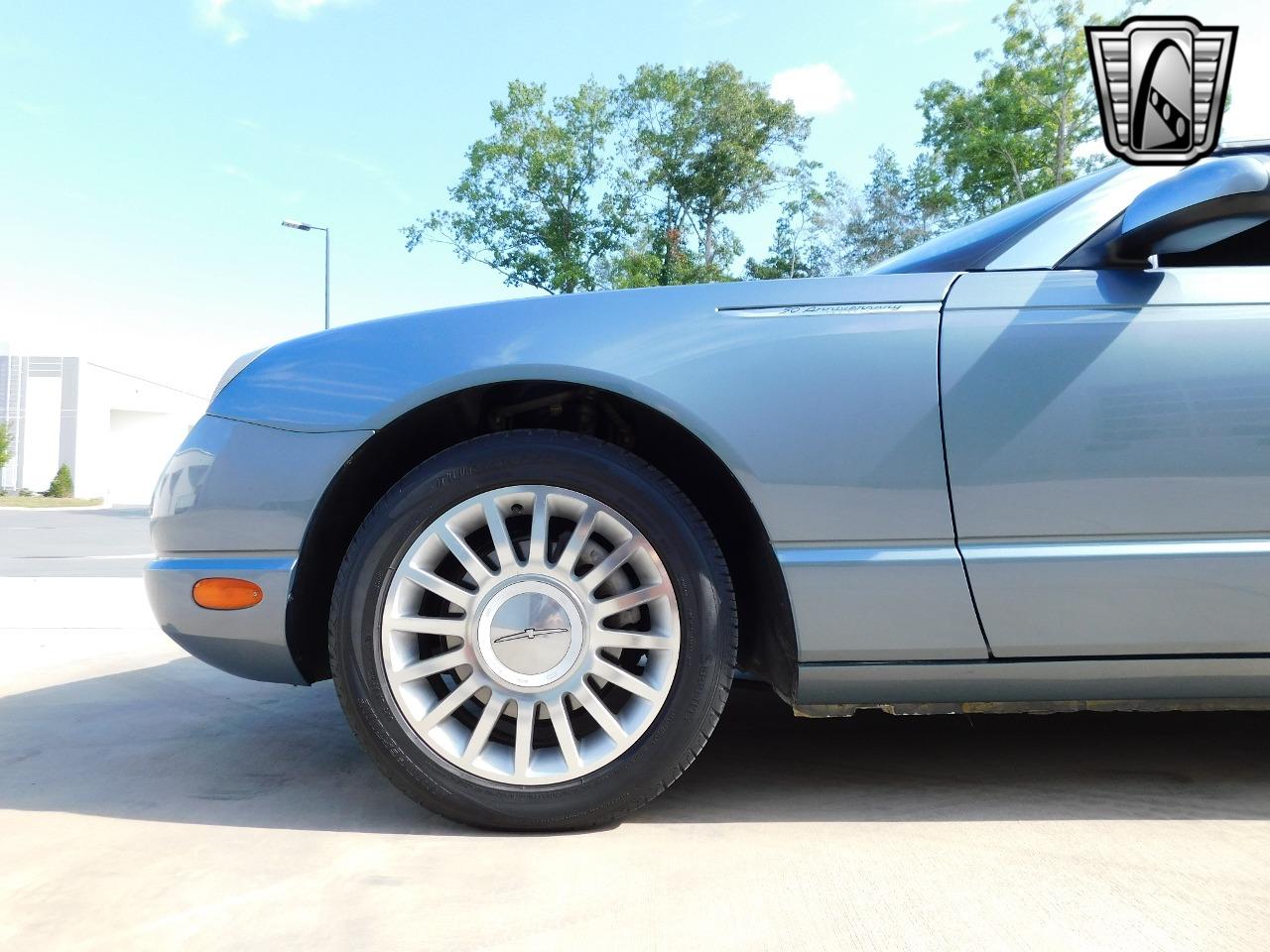 2005 Ford Thunderbird