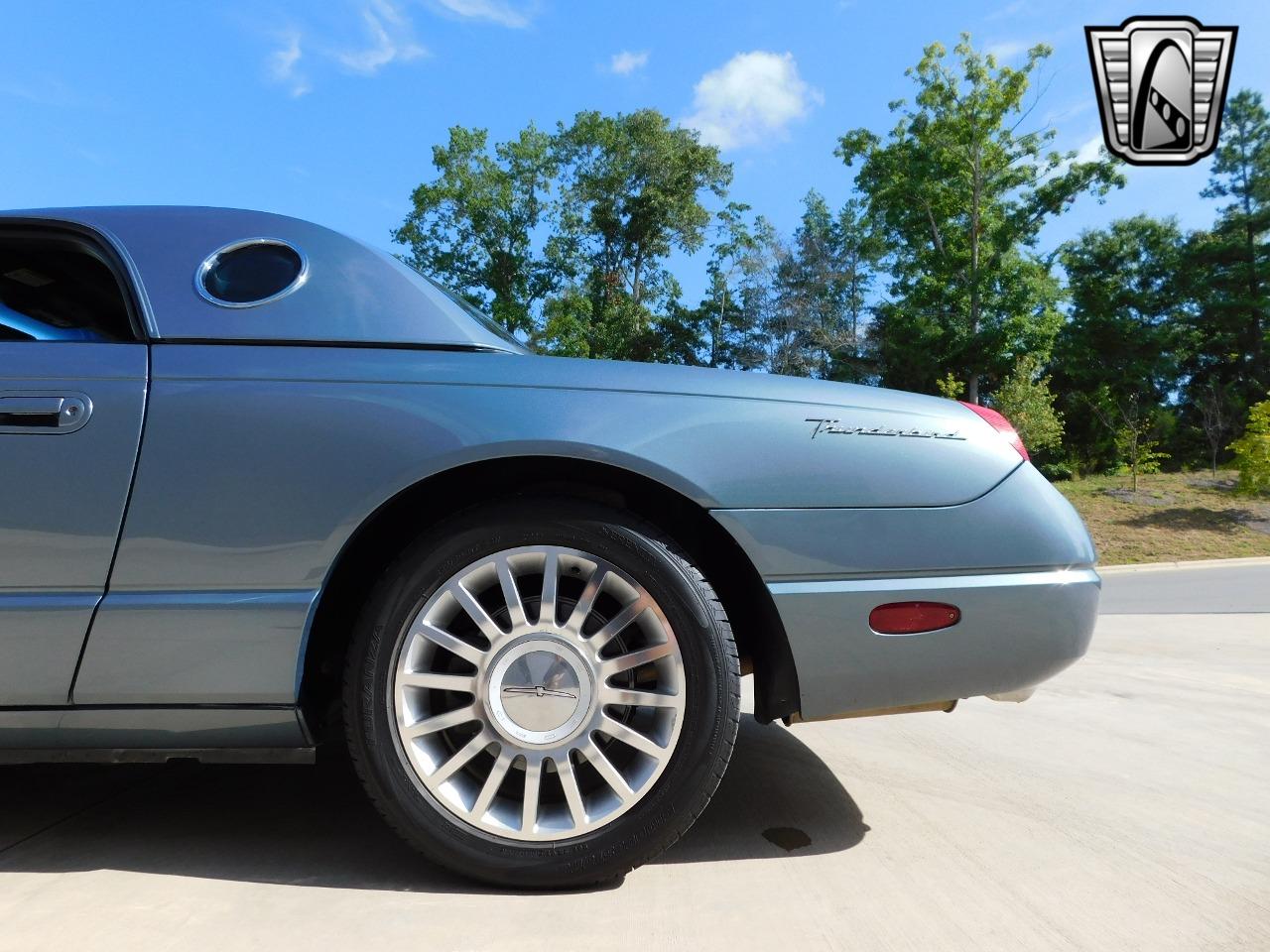 2005 Ford Thunderbird