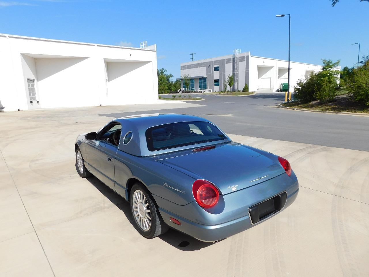 2005 Ford Thunderbird