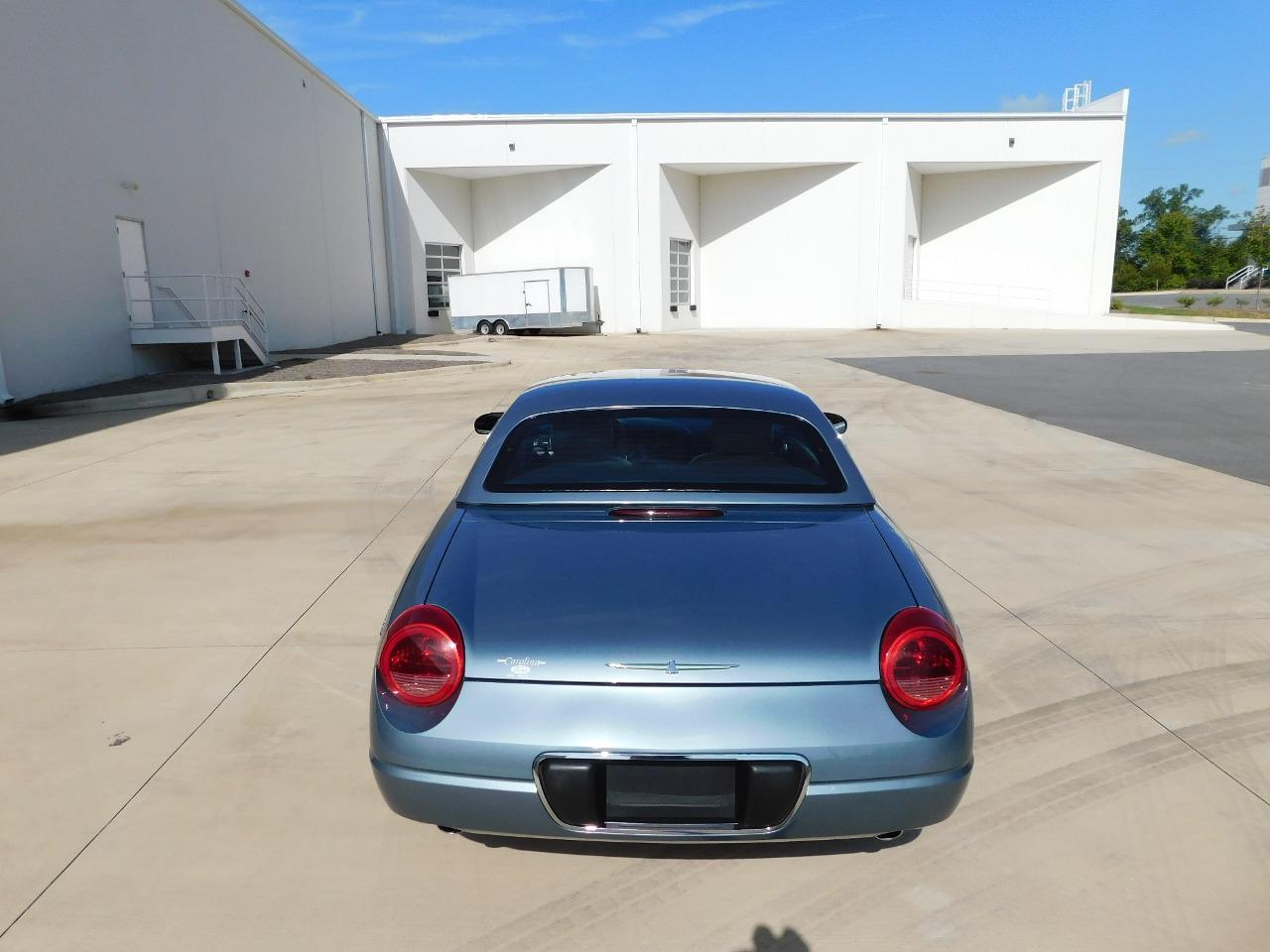 2005 Ford Thunderbird