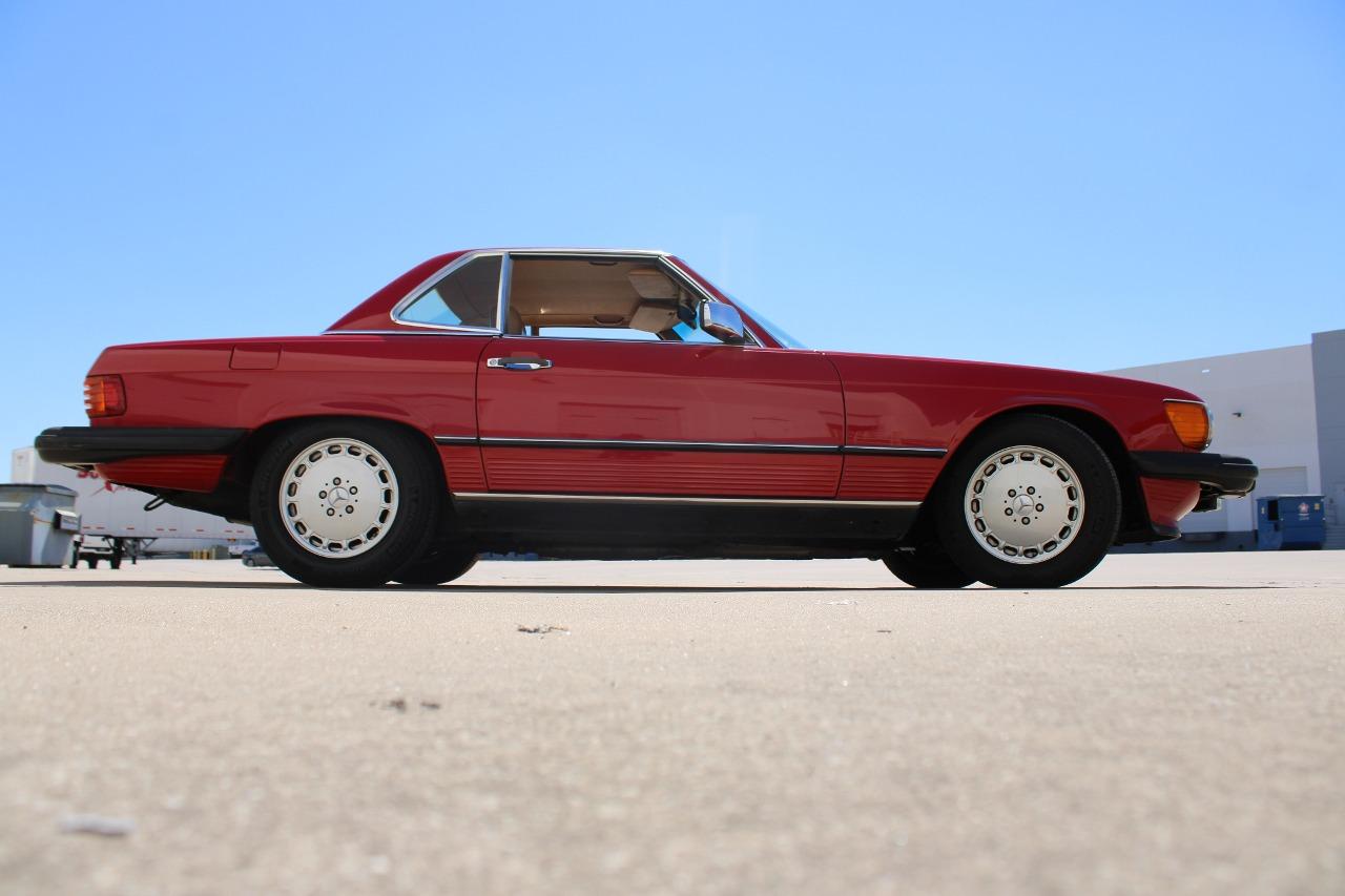 1987 Mercedes - Benz 560 SL