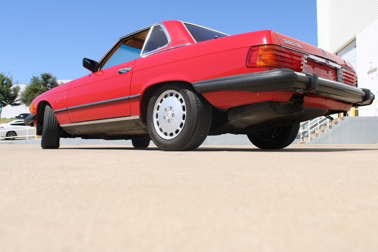 1987 Mercedes - Benz 560 SL