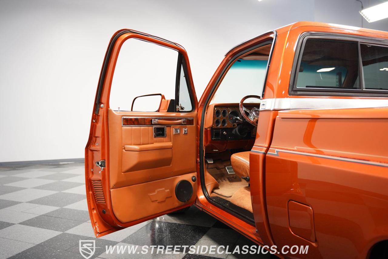 1986 Chevrolet C10 6.2L LT1 Restomod